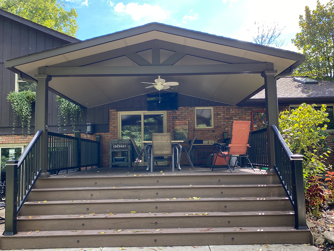 Pavilion, Cathedral Roof, Attached, Florentine Columns, Bronze, Daytime