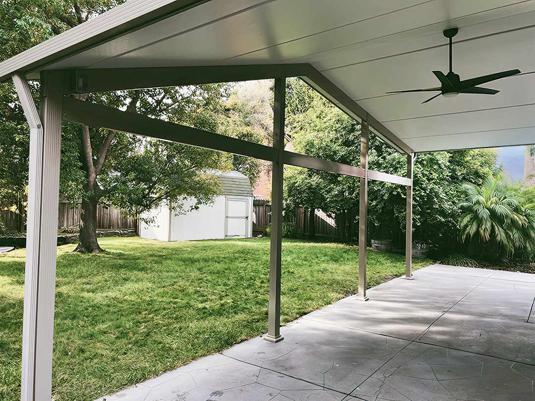 Pavilion, Cathedral Roof, Attached, Roma Columns, Sandstone, Outside View, Daytime